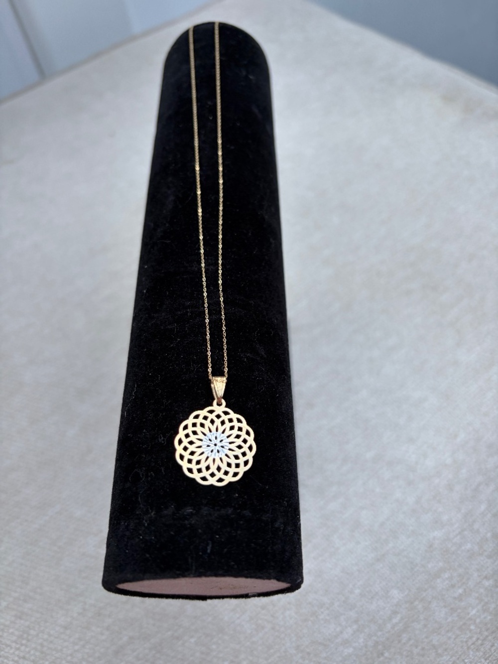 14K Gold Necklace with Filigree Geometric Starburst